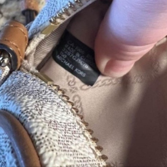 ❤️SOLD❤️ - Picture 8 of 9